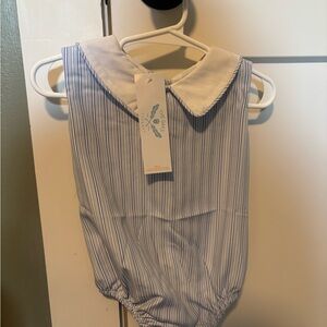 Blue and white bubble